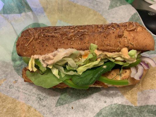 I ordered a fully loaded Tuna Sandwich and all the ingredients are fresh and well made. Best Subway I've been around this area.