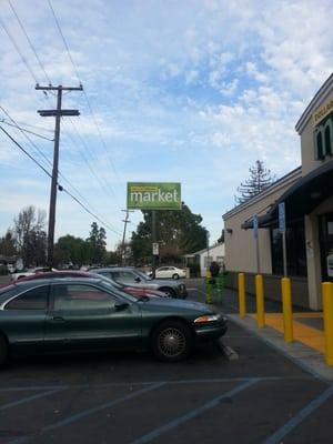 The sign for Dollar General Market