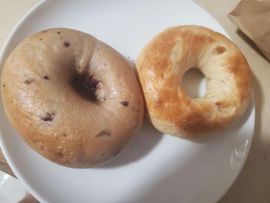 Noah's bagels vs Western Bagel