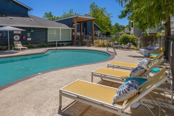 Poolside Lounge Seating