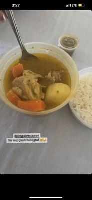 Sancocho de pollo con arroz blanco   Chicken soup with white rice   10/10