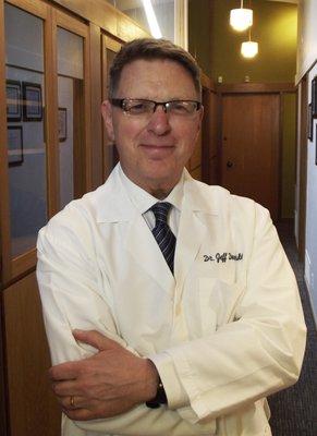 Dr. Jeffrey Doneskey