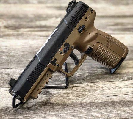 FN Five-seveN FDE