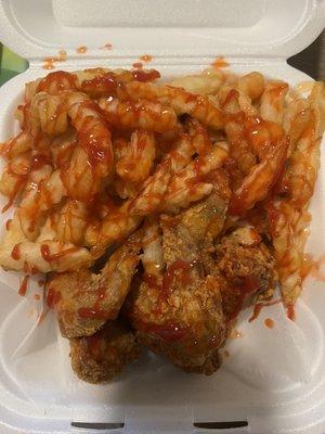 Fried wings and fries (the NY Chinese food restaurant way)