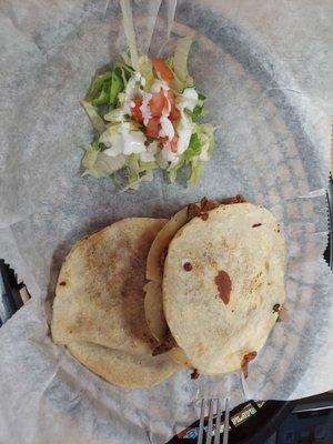 Gorditas de asada con queso