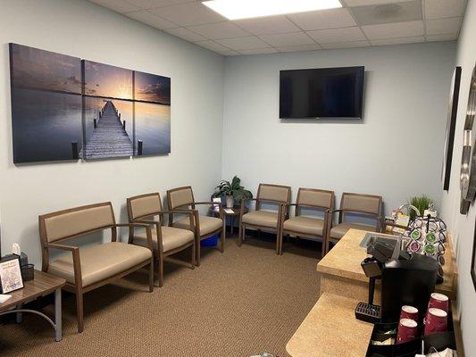 Waiting room, relaxing music, aromatherapy, healthy refreshments