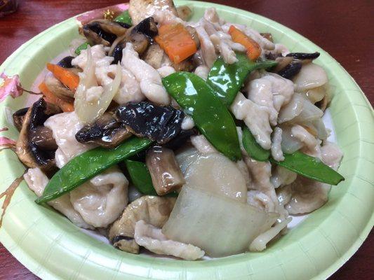 The large order of Moo Goo Gai Pan. Keeping it healthy still!