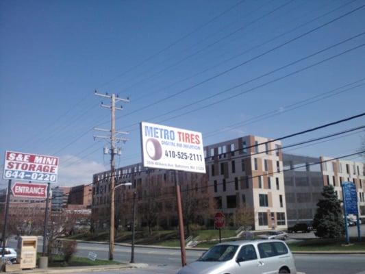 The sign for Metro Tires on Wilkens Ave.