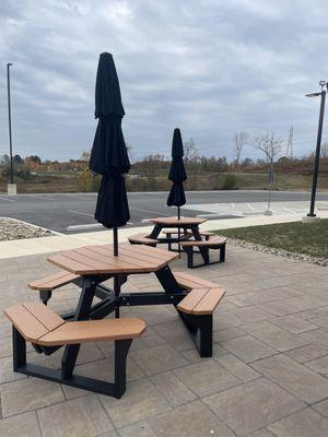 Outdoor seating options