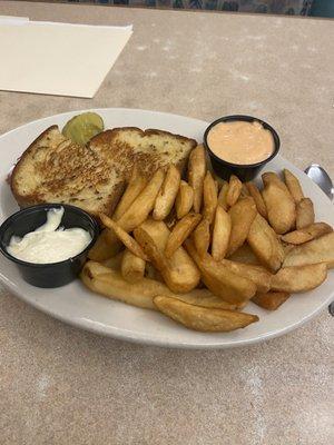 Reuben Sandwich With Fries