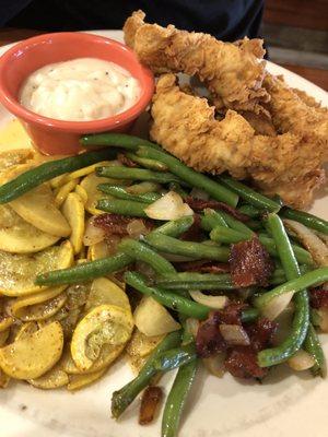 Chicken strips, green beans and sautéed squash