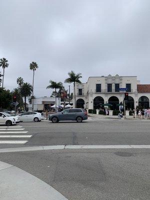 Vendors on N Swarthmore Ave - across from Sunset Blvd (Oct 2022)