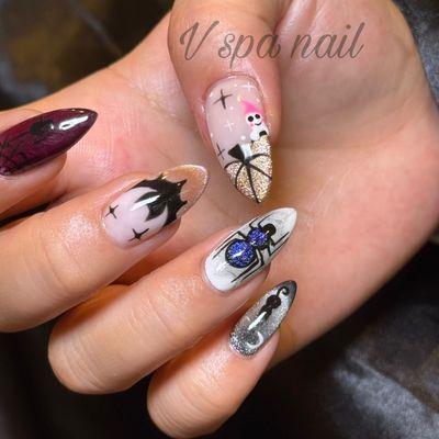 V Spa Nail