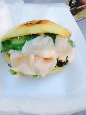 Arepa de camaron.