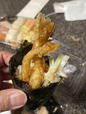 Soft shell crab hand roll