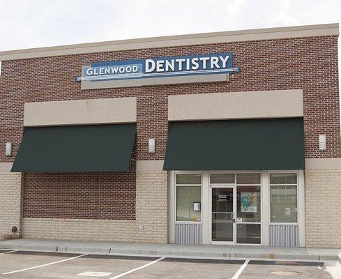 Looking for a family dentist in Phoenix, AZ? You have come to the right spot!