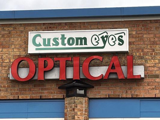 Custom Eyes