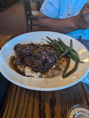 Short ribs