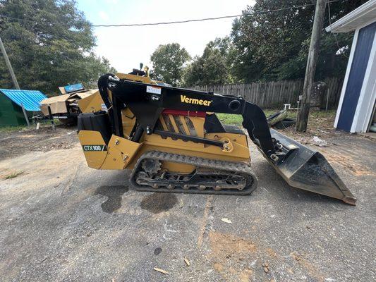 Mini skid steer