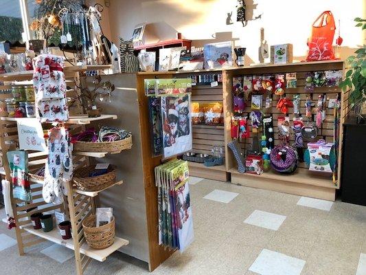 Pet supplies and gifts