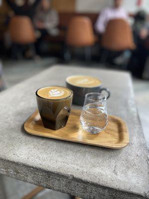 Oat milk cortado- surprisingly creamy