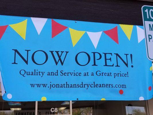 Jonathan's Cleaners Palm Desert! Your new spot for quality dry cleaning!