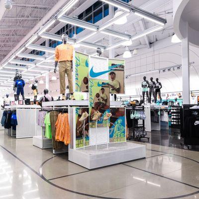 Nike Factory Store - Newark