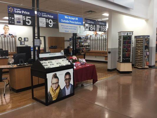 Walmart Vision Center in Pearland at 1919 n Main Street.