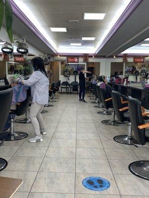 Hair salon