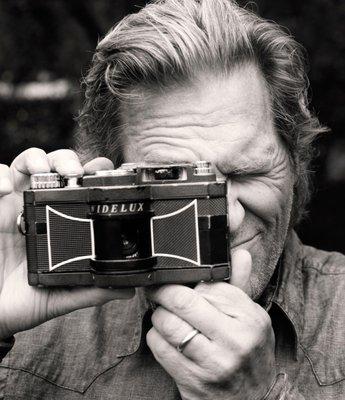 Jeff Bridges and his Widelux camera