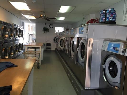 Elmsford Laundromat