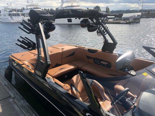 2018 Supreme S238 Wake Boat