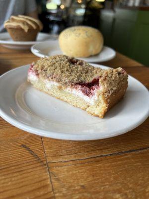 strawberry and cream crumb cake