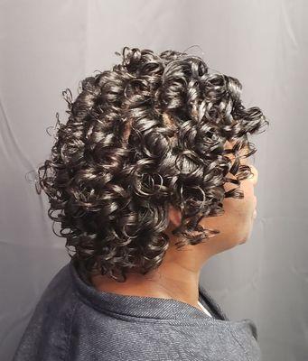 Large spiral curls