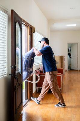 Minimize the stress, maximize the excitement - choose Movers of Redondo Beach.