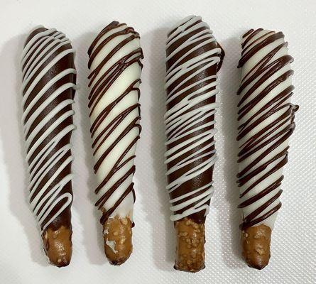 Chocolate Covered Caramel Pretzels