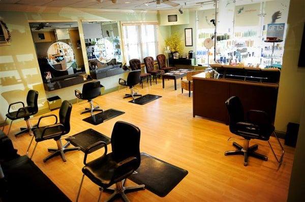 Richard Francis Salon