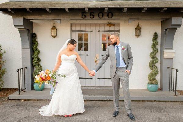 Built in 1927 the clubhouse has some classic features enhancing your wedding photos.