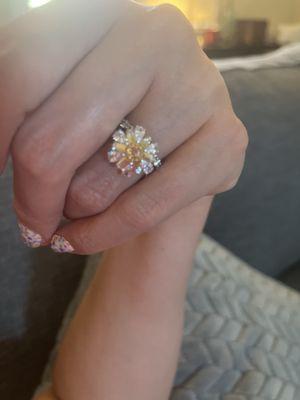 I love this gorgeous ring