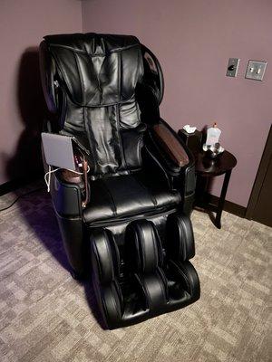 Gravity Massage Chair- I seriously want one of these in my house.