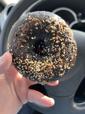 Russian pumpernickel bagel