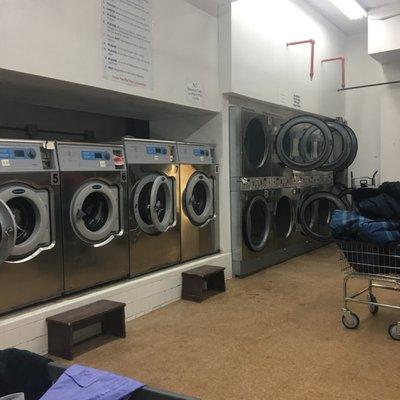 They have coin operated washer and dryers. And the people here are nice.