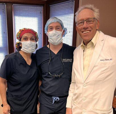 Dr. Jackson and Dr. Boerner with Surgical Tech Yolanda.