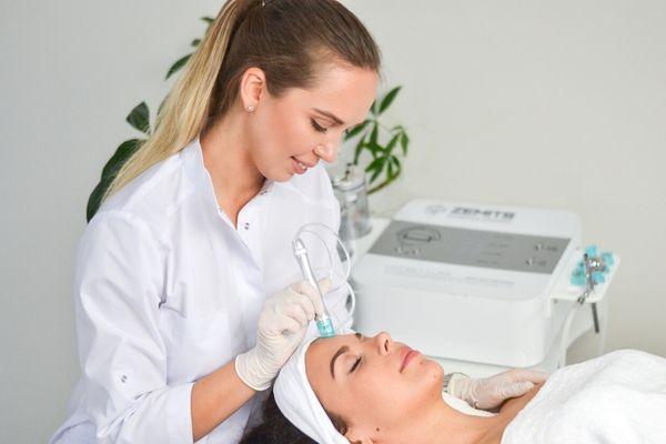 Hydradermabrasion Facial + Oxygen Dome with AnaLisa $129