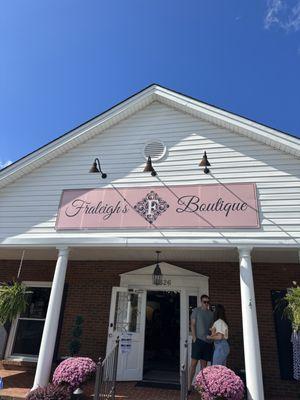 Fraleigh's Boutique