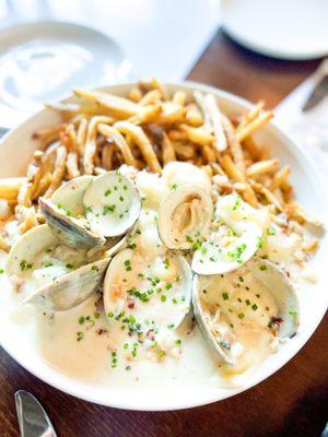 Clam chowder fries