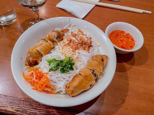 70. Vermicelli with Egg Roll Vermicelli Bowl