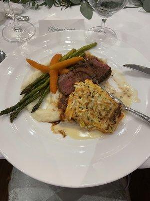 Beef tenderloin and potato crusted salmon