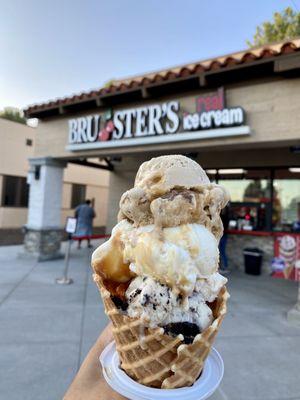 Regular size waffle cone. Comes with 3 scoops. Butterscotch Ripple, Sea Salt Caramel Toffee & Vegan Cookies & Cream.