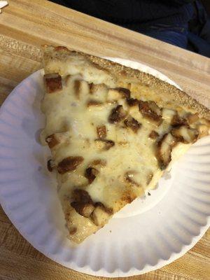 Chicken Alfredo slice *drooling*